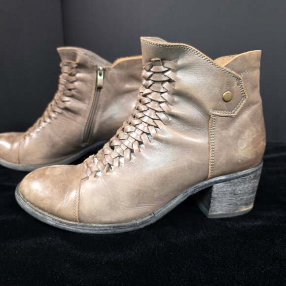 Antelope Gray Leather Boots sz 41 (US-10) - Picture 4 of 13